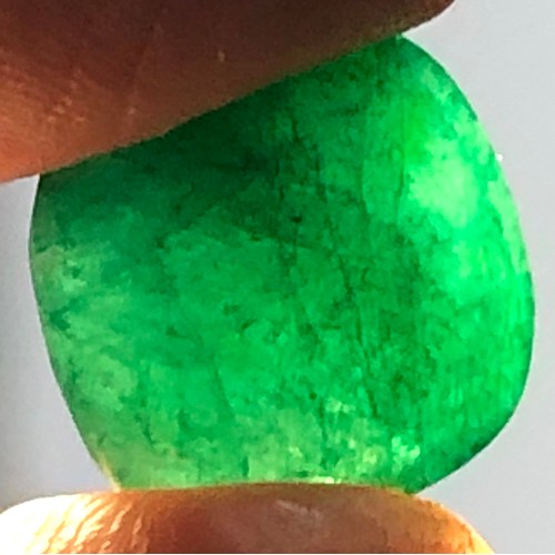 105 - large 7.95ct loose cushion cut Emerald