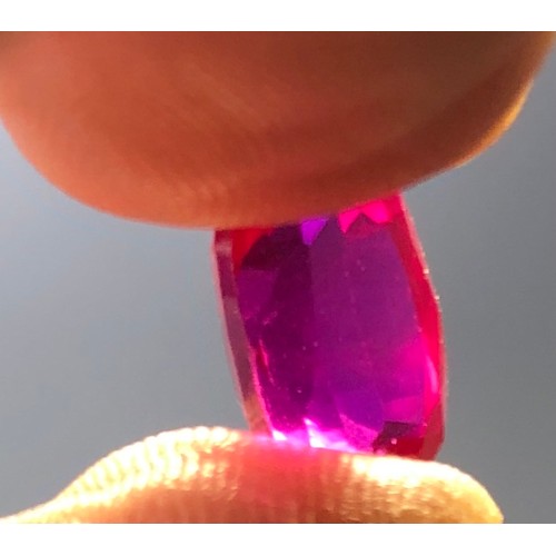 109 - large 6.3ct loose cut pink sapphire