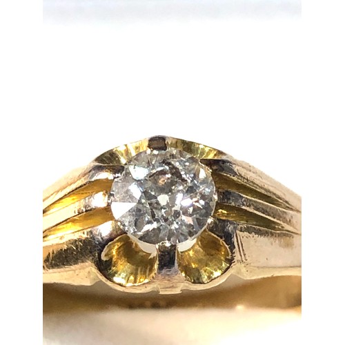 113 - 18ct  gold diamond solitare ring central diamond measures approx 5.2mm est .55ct