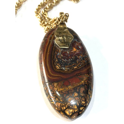 114 - Australian boulder opal pendant and 9ct gold chain pendant measures approx 4.3cm by 2.3cm hallmarked... 