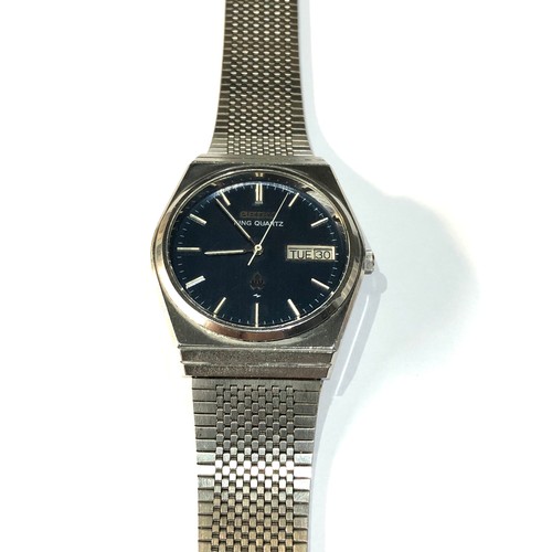 Vintage Seiko king quartz 5856-7040 watch is in working order but