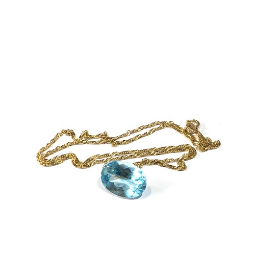 102 - Large Topaz set on 9ct gold chain  topaz measures aprox 16mm by 12mm weight of chain 1.7g