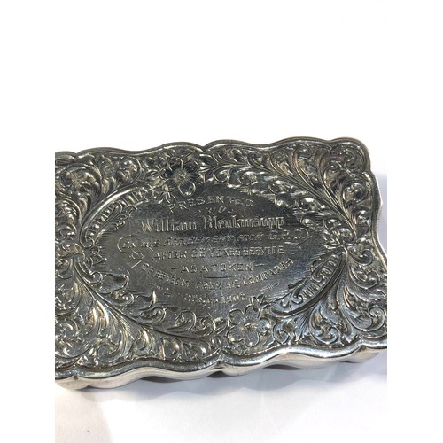 53 - Antique silver snuff box presentation engraved lid 1908 measures approx 5.5cm by 4cm height 1.6cm Bi... 