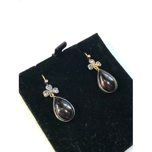 117 - Fine Rose diamond and garnet drop earrings each measure approx 2.8cm drop by 1.1cm wide gold back si... 