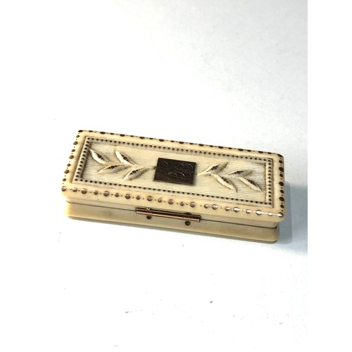 559 - Antique Georgian ivory and gold mounted needle case / box fitted interior case measures approx 6.2cm... 