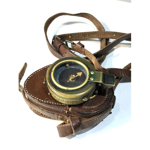 532 - ww1 1917 british officers compass and leather case both compass an case dated 1917 case named Lt hal... 