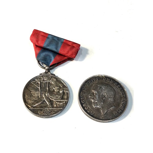 535 - ww1 + GV Medals the imperial service to john moore the ww1 disc only medal j.moore stoker 1 r.n