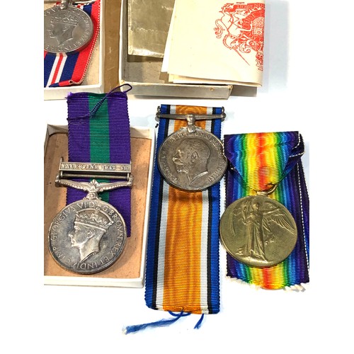 539 - ww1 and ww2 family medals includes ww1pair to 257085 sapper g.f.fitzpatrick r.e boxed ww2 medals  r.... 