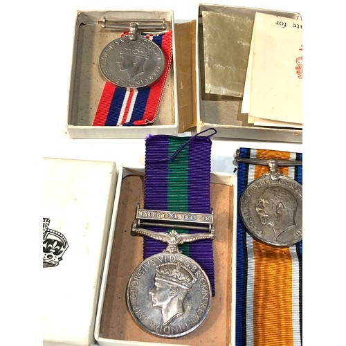 539 - ww1 and ww2 family medals includes ww1pair to 257085 sapper g.f.fitzpatrick r.e boxed ww2 medals  r.... 