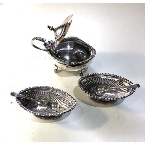 46 - Pair of silver salts with spoons and a silver mustard pot no liner weight 160g