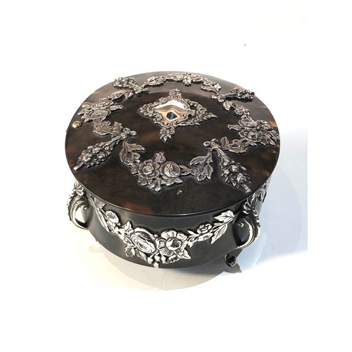 52 - Large Antique Tortoiseshell and silver jewellery box  measures approx 15cm by 12cm and 7cm tall in g... 