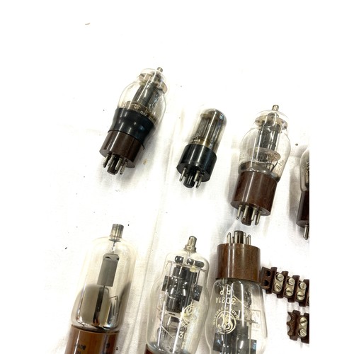 70 - Large selection of vintage radio valves etc