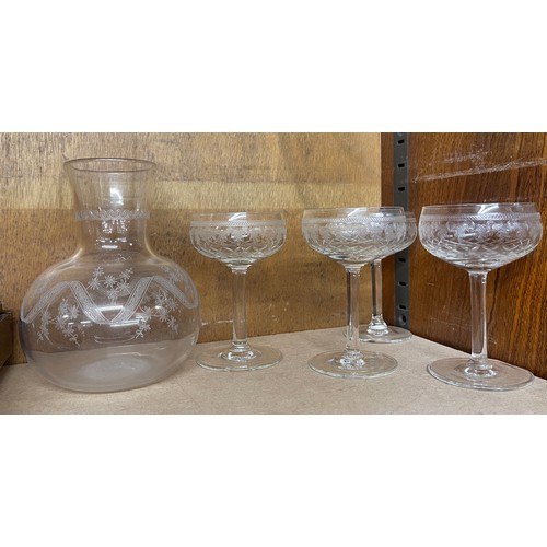 79 - Delicate decorative glass water jug and glasses set