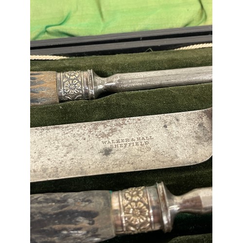 29 - Vintage cased Walker and hall carving set, case is damaged