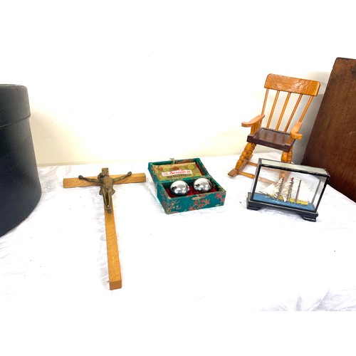 15 - Selection of miscellaneous items includes vintage hat box, chinese balls etc