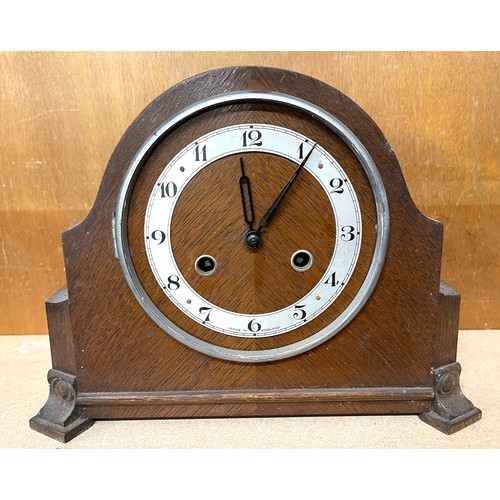 119 - 2, Vintage oak mantle clocks (2 and 3 keyhole), untested, one missing bezzle