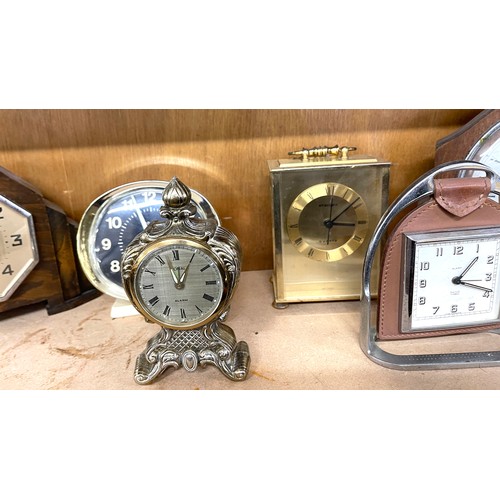 72 - Selection of various mantle clocks to include Smiths etc