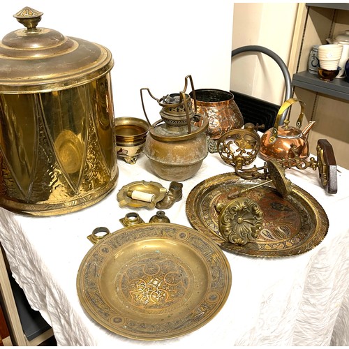 147 - Selection vintage brass and copper ware