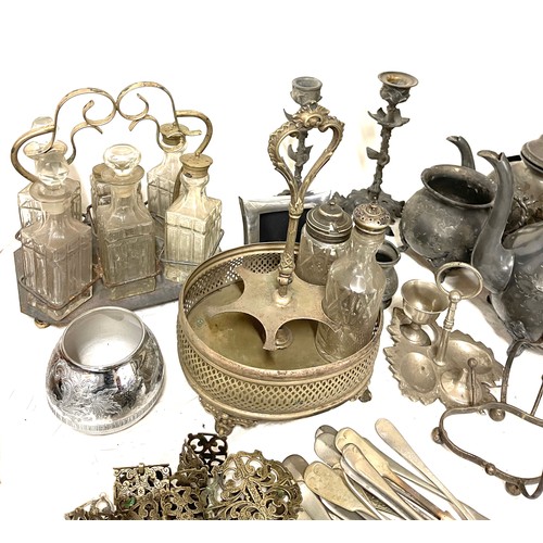 150 - Selection silver plated ware to include condiment glass bottles, tea pot etc,