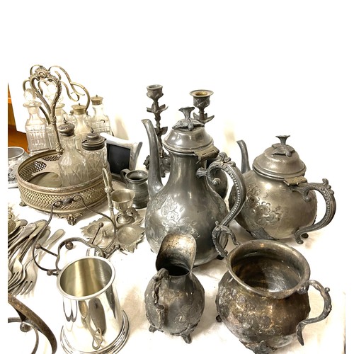 150 - Selection silver plated ware to include condiment glass bottles, tea pot etc,