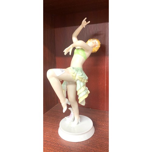 45 - Wein ladies figurine ornament