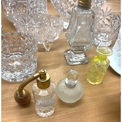 122 - Large selection of glassware to include carnival, perfume bottles, coloured glass etc