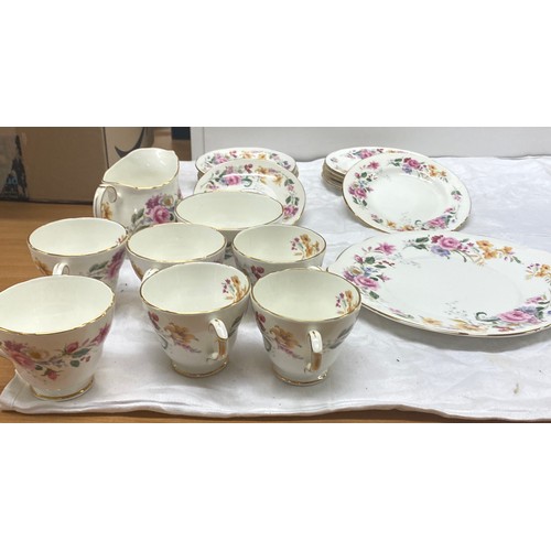 569 - Duchess fine bone china tea service, missing teapot, overall good condition