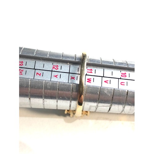 79 - 9ct gold Diamond cluster ring weight 5g 36 diamonds est 0.70ct