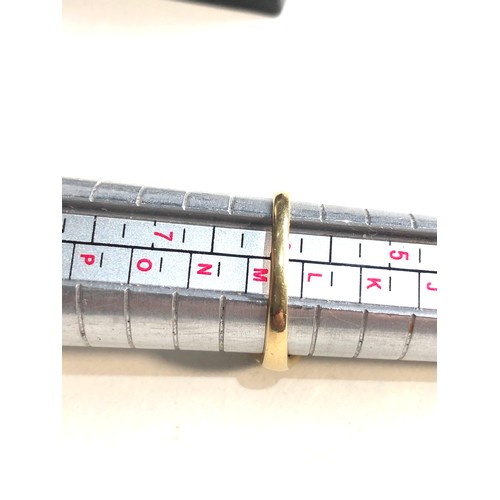 80 - 14ct gold diamond & emerald ring weight 2.2g