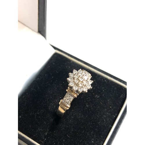 84 - 9ct gold diamond cluster ring 0.50ct diamonds weight 3g