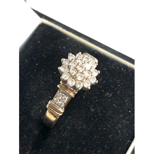 84 - 9ct gold diamond cluster ring 0.50ct diamonds weight 3g