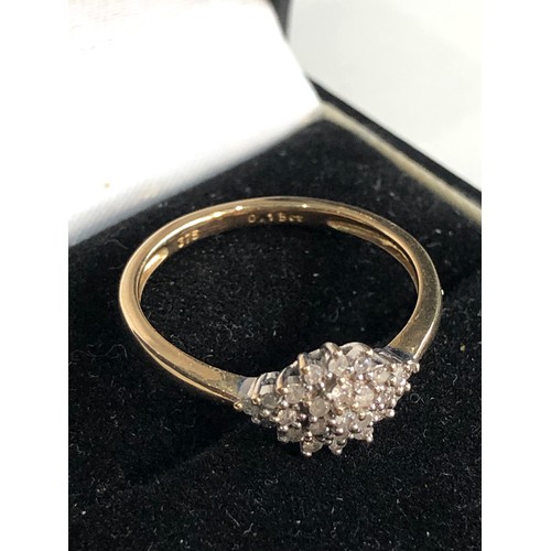 89 - 9ct gold diamond cluster ring 0.15ct diamonds  weight 1.7g