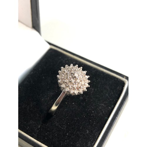 95 - 9ct white gold diamond cluster ring 0.33 pt weight 3.2g