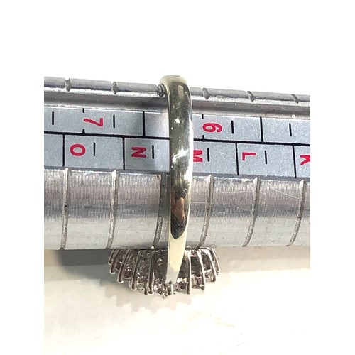 95 - 9ct white gold diamond cluster ring 0.33 pt weight 3.2g