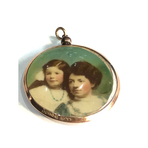 99 - Antique 9ct gold framed picture locket measures approx 4cm drop by 3.2cm chester gold hallmarks weig... 