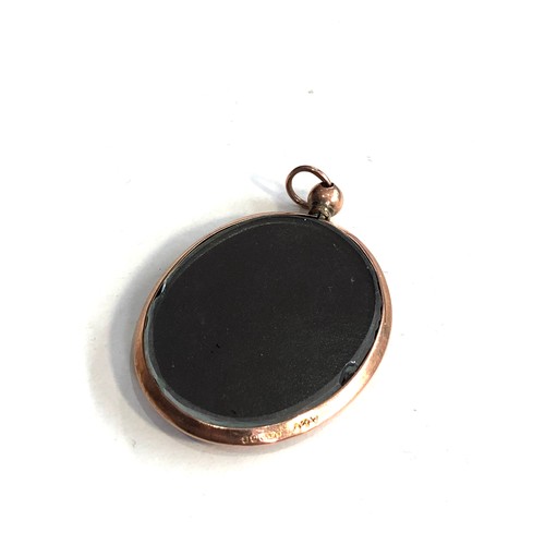 107 - Antique 9ct gold framed picture locket measures approx 4.2cm drop by 2.9cm wide weight 6.5g