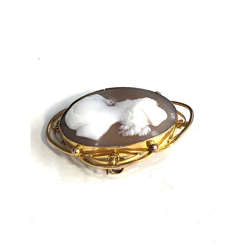 108 - Vintage 9ct gold cameo brooch measures approx 3.6cm by 3cm weight 6.2g