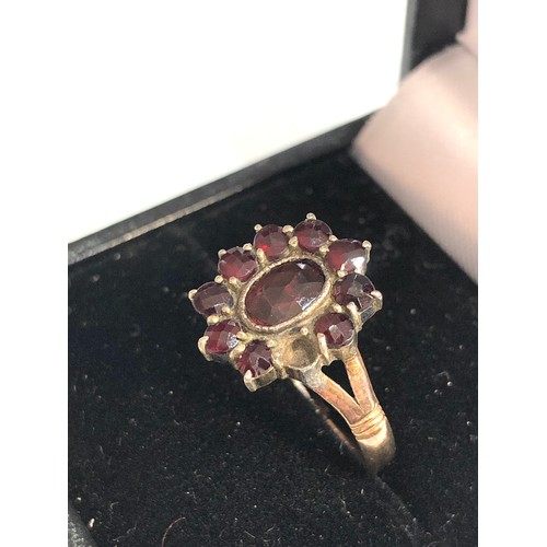 375 - Antique 9ct gold bohemian garnet ring missing stone weight 2g