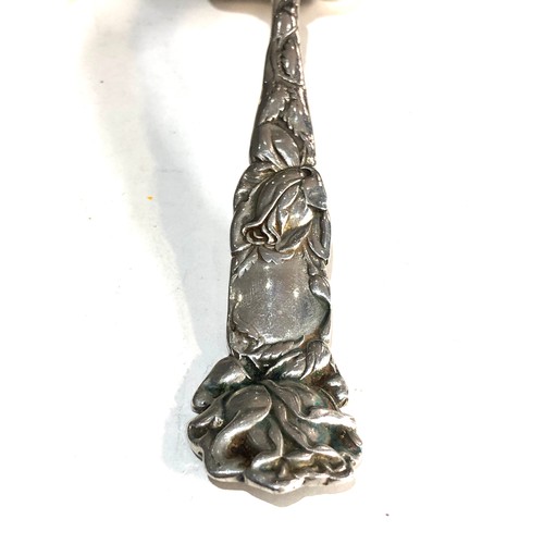 43 - pair of ornate sterling silver servers with floral decoration measure approx 23cm long weight 200g