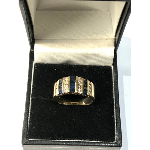 382 - 14ct gold diamond and sapphire ring weight 7.6g