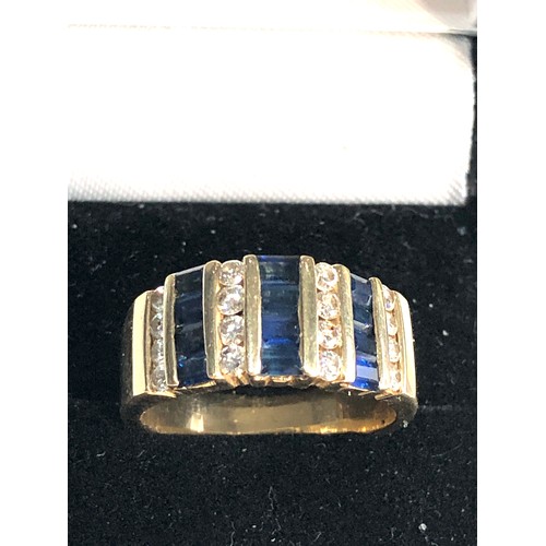 382 - 14ct gold diamond and sapphire ring weight 7.6g