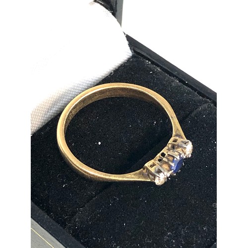 377 - 18ct gold diamond & blue stone set ring weight 3.3g