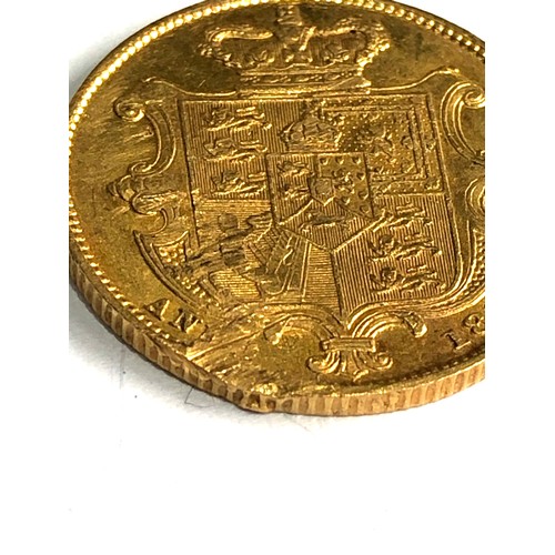 416 - 1833 William IV gold sovereign edge wear as shown