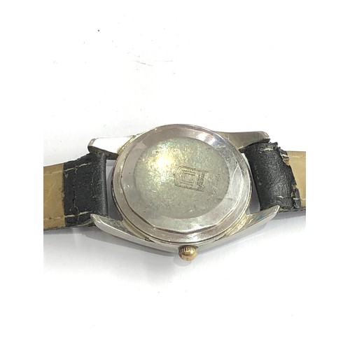 462 - Vintage universal geneve polerouter automatic gents wristwatch the watch is ticking but no warranty ... 