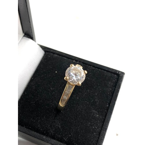 39 - 14ct gold stone set cocktail ring weight 3.2g