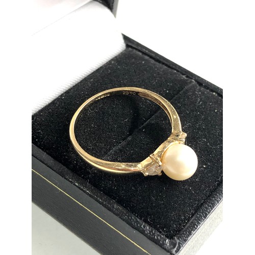 41 - 14ct gold stone and pearl set cocktail ring weight 2.2g