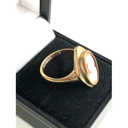 220 - Vintage 9ct gold cameo ring weight 3.8g