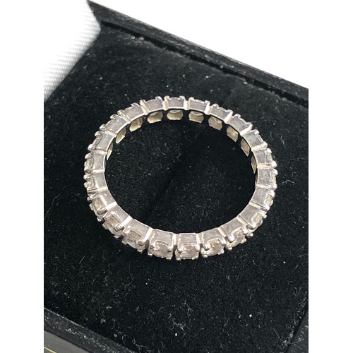 255 - 9ct white gold cz eternity ring weight 1.8g