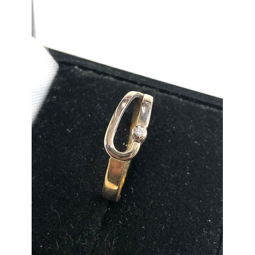 157 - 18ct gold diamond set ring weight 2.2g