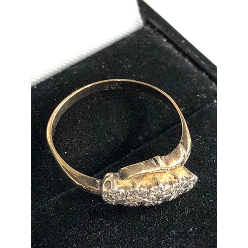 193 - 9ct gold diamond ring weight 2g